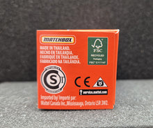 Load image into Gallery viewer, Matchbox 2023 '18 Bentley Bentayga Pearl White MBX Metro #4 New Sealed Box