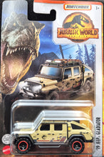 Load image into Gallery viewer, Matchbox 2022 '19 Jeep Gladiator Tan Jurassic World Dominion New Long Card