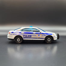 Load image into Gallery viewer, Matchbox 2020 Ford Police Interceptor Silver #28 MBX City