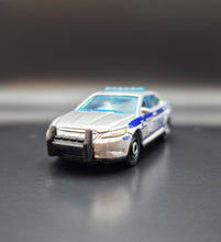 Load image into Gallery viewer, Matchbox 2020 Ford Police Interceptor Silver #28 MBX City