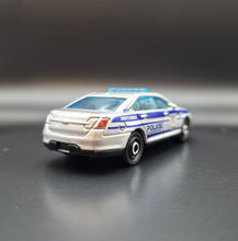 Load image into Gallery viewer, Matchbox 2020 Ford Police Interceptor Silver #28 MBX City