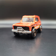 Load image into Gallery viewer, Matchbox 2021 MBX Field Car Pearl Orange #17 MBX Off Road