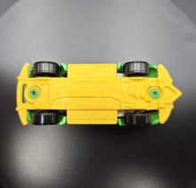 Load image into Gallery viewer, Matchbox 2021 '62 Volkswagen Beetle Green MBX Metro #97/100