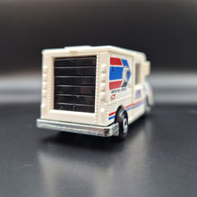 Load image into Gallery viewer, Matchbox 2021 MBX Service Truck White MBX City Adventure II 5 Pack Loose