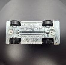 Load image into Gallery viewer, Matchbox 2021 MBX Service Truck White MBX City Adventure II 5 Pack Loose