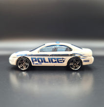 Load image into Gallery viewer, Hot Wheels 2009 Ford Fusion Pearl White #109 HW City Works 3/10