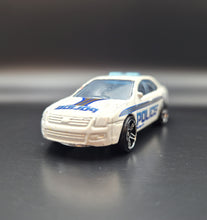 Load image into Gallery viewer, Hot Wheels 2009 Ford Fusion Pearl White #109 HW City Works 3/10