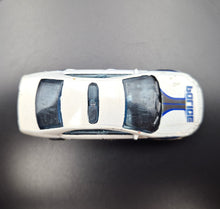 Load image into Gallery viewer, Hot Wheels 2009 Ford Fusion Pearl White #109 HW City Works 3/10