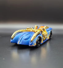 Load image into Gallery viewer, Hot Wheels 2013 Arachnorod Blue #53 HW Imagination Street Pests