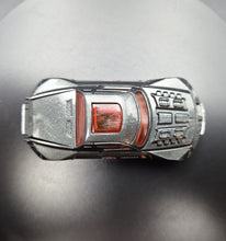 Load image into Gallery viewer, Hot Wheels 2009 RD-08 Dark Grey Snake Attack Track Car