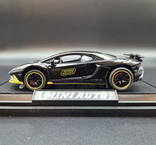 Load image into Gallery viewer, Explorafind 2020 Lamborghini Aventador SVJ LP780-4 Black 1:32 Die Cast Car