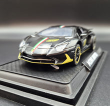 Load image into Gallery viewer, Explorafind 2020 Lamborghini Aventador SVJ LP780-4 Black 1:32 Die Cast Car