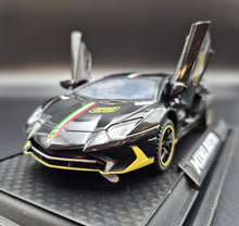 Load image into Gallery viewer, Explorafind 2020 Lamborghini Aventador SVJ LP780-4 Black 1:32 Die Cast Car