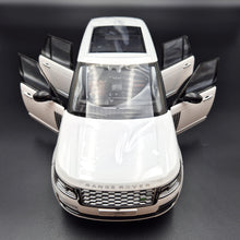 Load image into Gallery viewer, Explorafind 2020 Land Rover Range Rover White 1:18 Die Cast Car