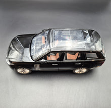 Load image into Gallery viewer, Explorafind 2020 Land Rover Range Rover Black 1:18 Die Cast Car