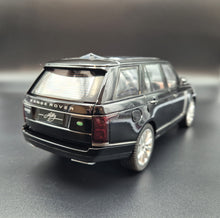 Load image into Gallery viewer, Explorafind 2020 Land Rover Range Rover Black 1:18 Die Cast Car