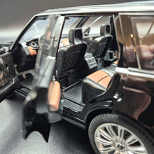 Load image into Gallery viewer, Explorafind 2020 Land Rover Range Rover Black 1:18 Die Cast Car
