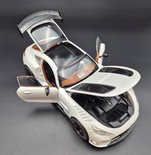 Load image into Gallery viewer, Explorafind 2019 Mercedes-AMG GT White 1:18 Die Cast Car