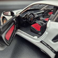Load image into Gallery viewer, Explorafind 2021 Porsche 911 Turbo S White 1:24 Die Cast Car