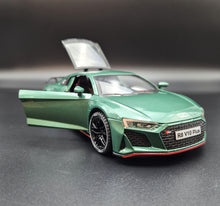 Load image into Gallery viewer, Explorafind 2020 Audi R8 V10 Green 1:24 Die Cast Car