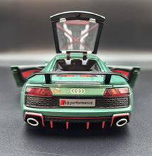 Load image into Gallery viewer, Explorafind 2020 Audi R8 V10 Green 1:24 Die Cast Car