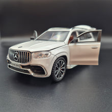 Load image into Gallery viewer, Explorafind 2021 Mercedes-Benz GLS 63 Pearl White 1:24 Die Cast Car