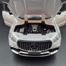 Load image into Gallery viewer, Explorafind 2021 Mercedes-Benz GLS 63 Pearl White 1:24 Die Cast Car