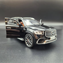 Load image into Gallery viewer, Explorafind 2021 Mercedes-Benz GLS 63 Black 1:24 Die Cast Car