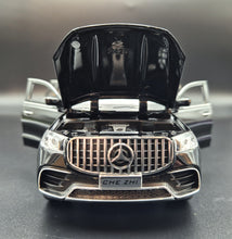 Load image into Gallery viewer, Explorafind 2021 Mercedes-Benz GLS 63 Black 1:24 Die Cast Car