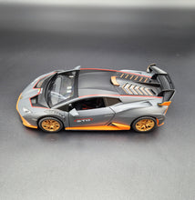 Load image into Gallery viewer, Explorafind 2022 Lamborghini Huracan STO Matte Grey 1:24 Die Cast Car