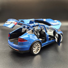 Load image into Gallery viewer, Explorafind 2020 Tesla Model X Blue 1:24 Die Cast Car