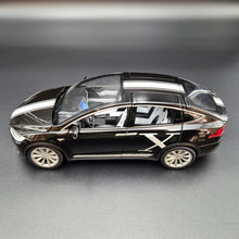 Load image into Gallery viewer, Explorafind 2020 Tesla Model X Black 1:24 Die Cast Car