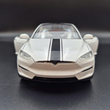 Load image into Gallery viewer, Explorafind 2020 Tesla Model X White 1:24 Die Cast Car
