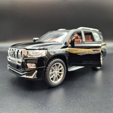 Load image into Gallery viewer, Explorafind 2020 Toyota Prado Black 1:24 Die Cast Car