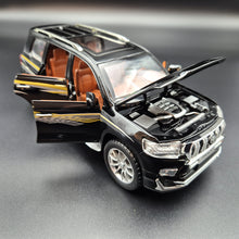 Load image into Gallery viewer, Explorafind 2020 Toyota Prado Black 1:24 Die Cast Car