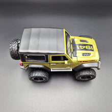 Load image into Gallery viewer, Explorafind 2020 Jeep Wrangler Rubicon Green 1:20 Die Cast Car