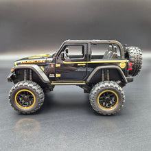 Load image into Gallery viewer, Explorafind 2020 Jeep Wrangler Rubicon Black 1:20 Die Cast Car