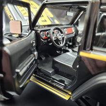 Load image into Gallery viewer, Explorafind 2020 Jeep Wrangler Rubicon Black 1:20 Die Cast Car
