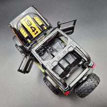 Load image into Gallery viewer, Explorafind 2020 Jeep Wrangler Rubicon Black 1:20 Die Cast Car