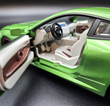 Load image into Gallery viewer, Explorafind 2023 BMW M8 840 Series Coupe Green 1:24 Die Cast Car