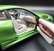 Load image into Gallery viewer, Explorafind 2023 BMW M8 840 Series Coupe Green 1:24 Die Cast Car