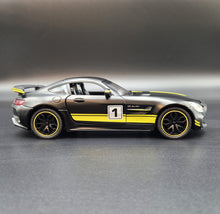 Load image into Gallery viewer, Explorafind 2021 Mercedes-Benz AMG GTR Matte Black 1:24 Die Cast Car
