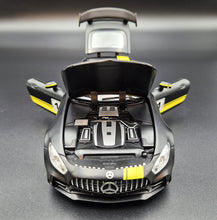 Load image into Gallery viewer, Explorafind 2021 Mercedes-Benz AMG GTR Matte Black 1:24 Die Cast Car