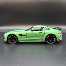 Load image into Gallery viewer, Explorafind 2021 Mercedes-Benz AMG GTR Bright Green 1:24 Die Cast Car
