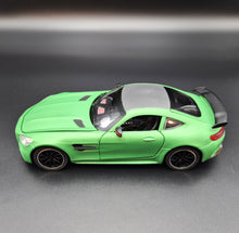 Load image into Gallery viewer, Explorafind 2021 Mercedes-Benz AMG GTR Bright Green 1:24 Die Cast Car