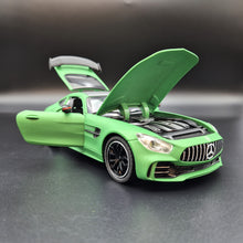 Load image into Gallery viewer, Explorafind 2021 Mercedes-Benz AMG GTR Bright Green 1:24 Die Cast Car