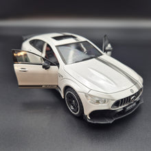 Load image into Gallery viewer, Explorafind 2021 Mercedes-Benz AMG GT63 White 1:24 Die Cast Car