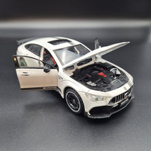 Load image into Gallery viewer, Explorafind 2021 Mercedes-Benz AMG GT63 White 1:24 Die Cast Car