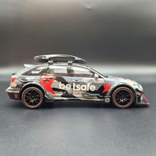 Load image into Gallery viewer, Explorafind 2021 Audi RS6 Wagon Grey Camouflage 1:24 Die Cast Car