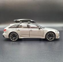 Load image into Gallery viewer, Explorafind 2022 Audi RS6 Avant Grey 1:24 Die Cast Car